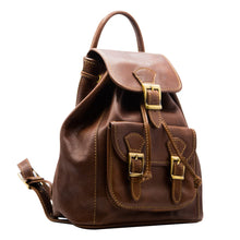 Load image into Gallery viewer, product shot of a leather backpack, Pelletteria Italiana